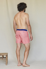 Homme portant un maillot de bain au séchage ultra rapide Bright Red Azulejos